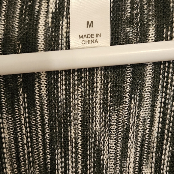 NWOT DRESS BARN DRESS MEDIUM - Picture 3 of 6